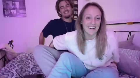 Snapshot of alice8363 chatting on November 3, 4:19 pm Alice online show from November 3, 4:19 pm