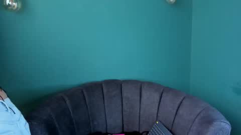 Snapshot of alice_26__ chatting on October 16, 9:05 pm alice_26__ online show from October 16, 9:05 pm