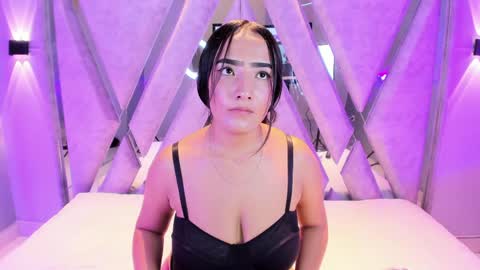 alice_26__ online show from May 19, 7:42 pm