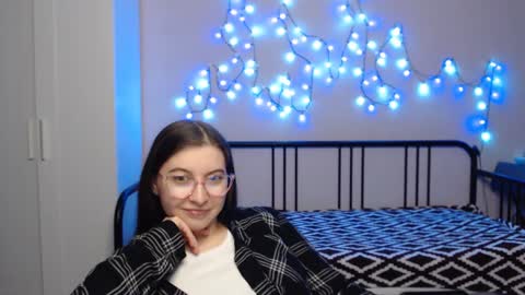 Alice online show from December 21, 6:55 pm