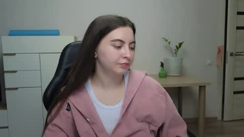 Alice online show from March 27, 6:08 am