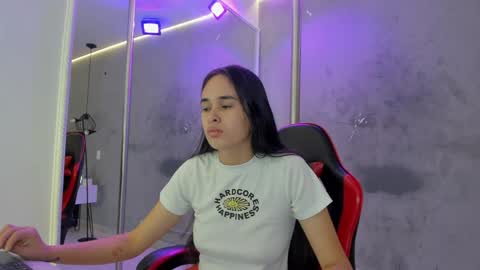 Alice Susan online show from May 3, 7:31 pm