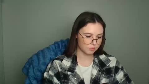 Alice online show from April 1, 11:22 am