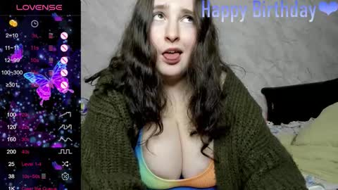 Snapshot of alice_allens chatting on September 24, 3:37 pm Alice online show from September 24, 3:37 pm