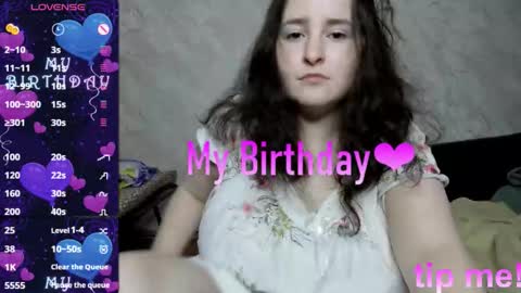 Snapshot of alice_allens chatting on September 25, 1:15 pm Alice online show from September 25, 1:15 pm