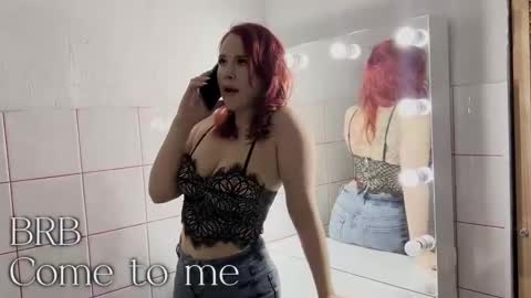 Snapshot of alice_bess chatting on March 1, 3:16 pm Alice.....Welcome to my room Lets get to know each other better and have an unforgettable time online show from March 1, 3:16 pm