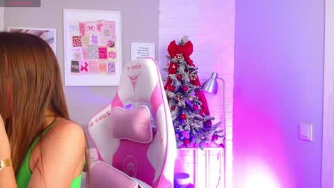Alice in Wonderland  online show from December 28, 5:02 am