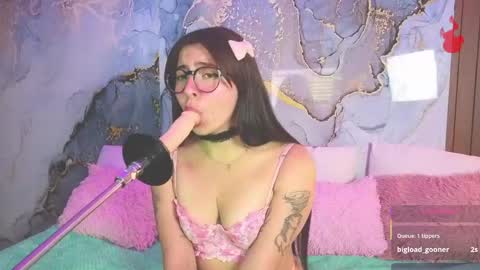 Mey online show from May 8, 8:25 pm