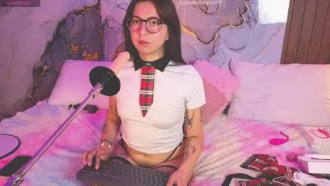Mey online show from May 18, 4:24 pm