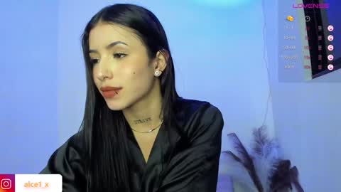 Manuela online show from January 16, 1:04 pm