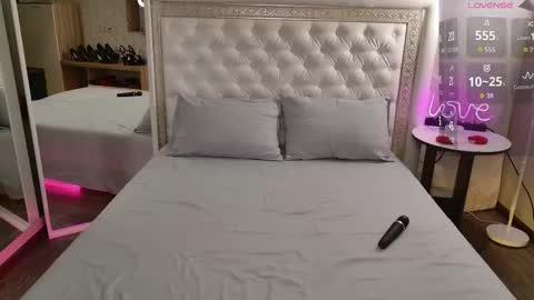 Ur future wife Alice 8 pm - 4 am NY time online show from February 17, 1:24 am