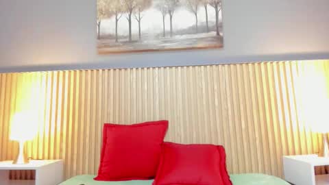 Alice online show from February 5, 11:15 am