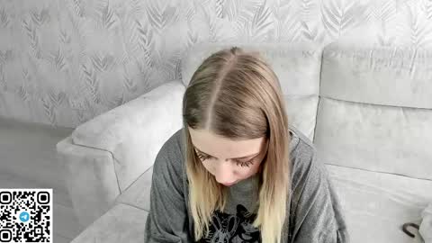 alice_halle online show from May 16, 3:03 am