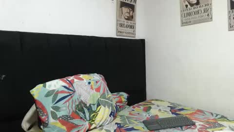 alice online show from March 27, 6:18 pm