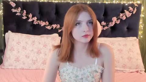 Snapshot of alice_langley chatting on May 5, 11:18 am Alice 3 online show from May 5, 11:18 am