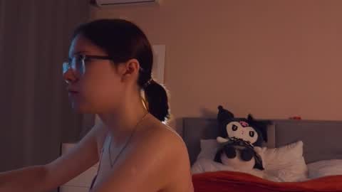 Snapshot of alice_miiiller chatting on September 19, 2:35 am Alice online show from September 19, 2:35 am