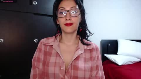 Snapshot of alice_mossa10 chatting on January 8, 9:23 pm alice mossa online show from January 8, 9:23 pm