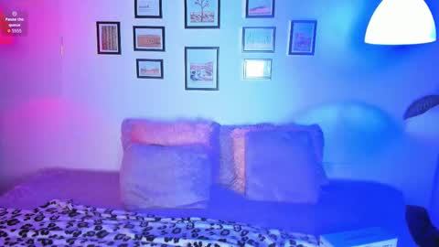 Snapshot of alice_simmons chatting on March 9, 12:09 pm alice_simmons online show from March 9, 12:09 pm