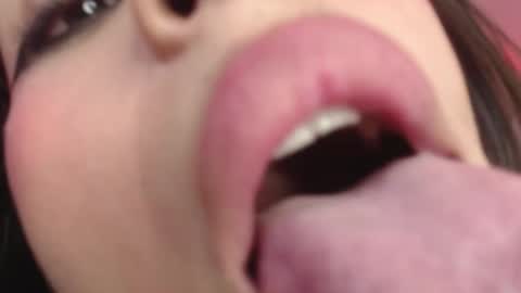 Snapshot of alice_sofia chatting on January 29, 9:39 pm Sofia online show from January 29, 9:39 pm