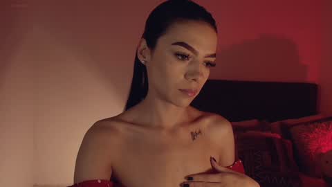 Snapshot of alice_steffen chatting on February 9, 3:11 am evedam online show from February 9, 3:11 am