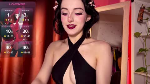 Snapshot of alice_succubus chatting on December 11, 8:07 pm alice_succubus online show from December 11, 8:07 pm