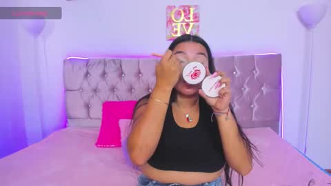 Snapshot of alice_summer1 chatting on March 5, 7:21 pm alice_summer1 online show from March 5, 7:21 pm