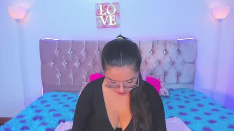 Snapshot of alice_summer1 chatting on March 30, 9:05 pm alice_summer1 online show from March 30, 9:05 pm