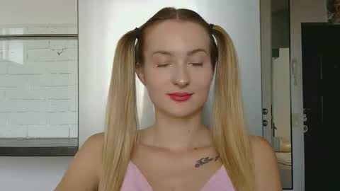 Snapshot of alice_sweet_01 chatting on September 11, 11:10 am Alice online show from September 11, 11:10 am