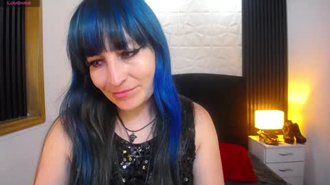 Alice online show from December 6, 11:03 pm