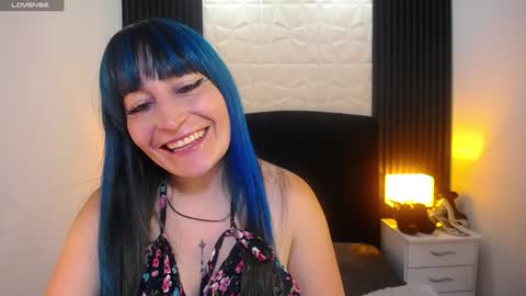 Alice online show from December 16, 6:05 pm