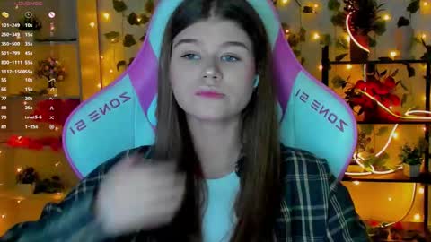 Alice online show from November 7, 9:59 pm