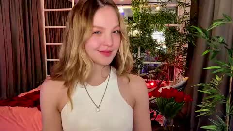 Alice  online show from March 11, 9:04 pm