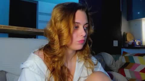 Snapshot of alice_wander chatting on November 9, 7:39 am Alice online show from November 9, 7:39 am