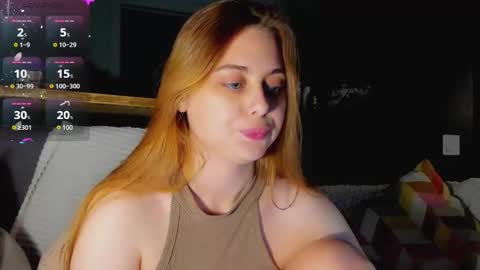 Snapshot of alice_wander chatting on November 24, 12:05 pm Alice online show from November 24, 12:05 pm