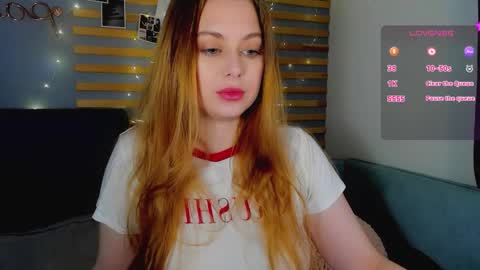 Snapshot of alice_wander chatting on March 7, 3:03 am Alice online show from March 7, 3:03 am