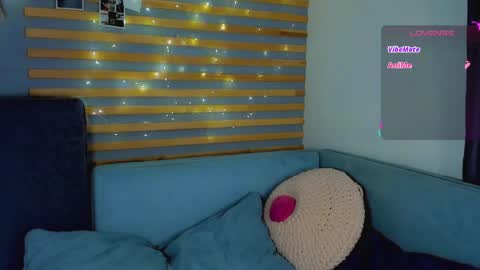 Snapshot of alice_wander chatting on March 27, 3:01 am Alice online show from March 27, 3:01 am