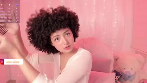 Alice  online show from November 5, 6:08 pm