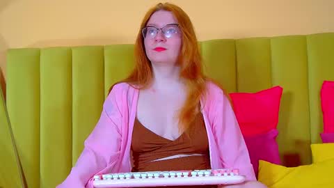 Alice online show from November 27, 7:05 pm