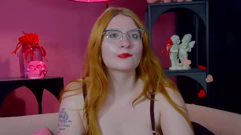 Alice online show from May 19, 6:58 pm