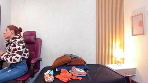 Snapshot of aliceandsia chatting on March 5, 2:02 pm Alice and Asia online show from March 5, 2:02 pm