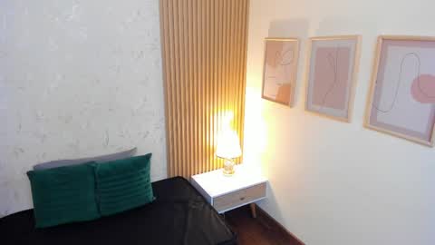 Snapshot of aliceandsia chatting on April 5, 1:08 pm Alice and Asia online show from April 5, 1:08 pm