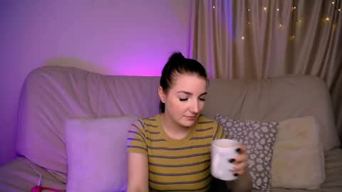 alicechanell online show from May 23, 4:18 am