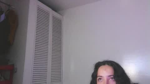 aliceclair_ online show from October 28, 6:17 am