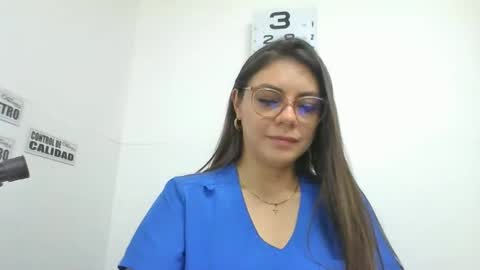 alicee16 online show from January 10, 10:25 pm