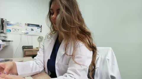 alicee16 online show from January 6, 3:38 pm