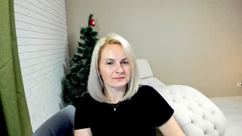 Alicee online show from December 3, 10:18 pm