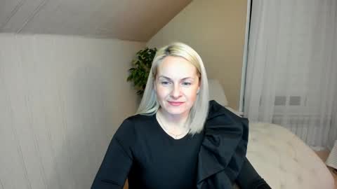 Alicee online show from December 24, 7:00 pm