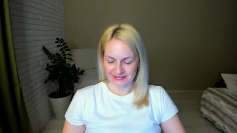 Alicee online show from February 22, 7:01 pm