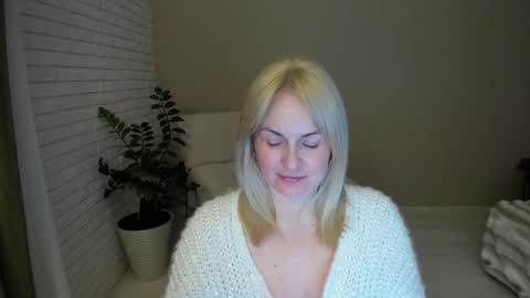 Alicee online show from March 4, 6:58 pm