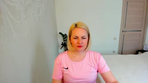 Alicee online show from April 23, 9:19 am